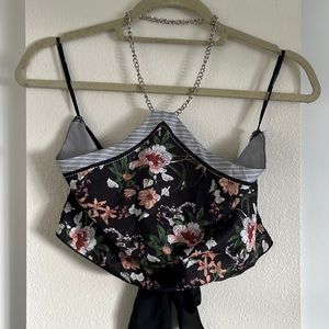 Crop tie back halter top